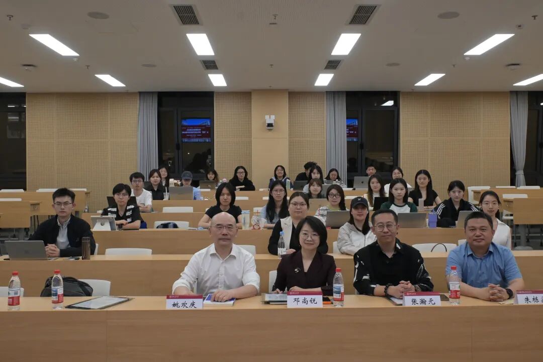c1807bb0-cbcc-4835-bc07-3deb3977710f.jpg
